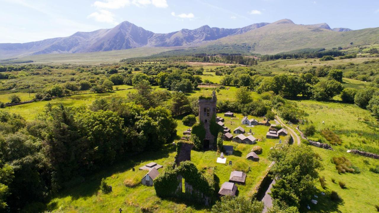 Mount Brandon Hostel Cloghane Exterior photo