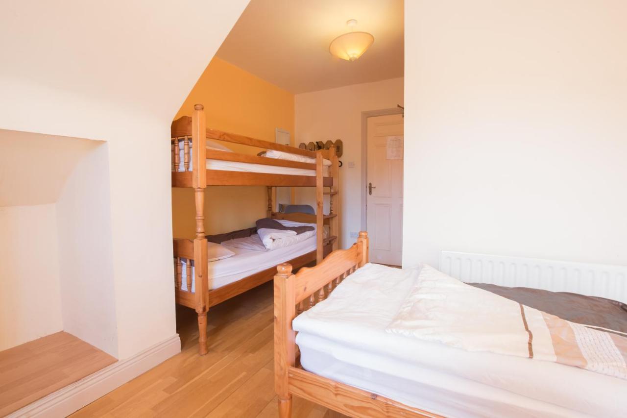 Mount Brandon Hostel Cloghane Exterior photo