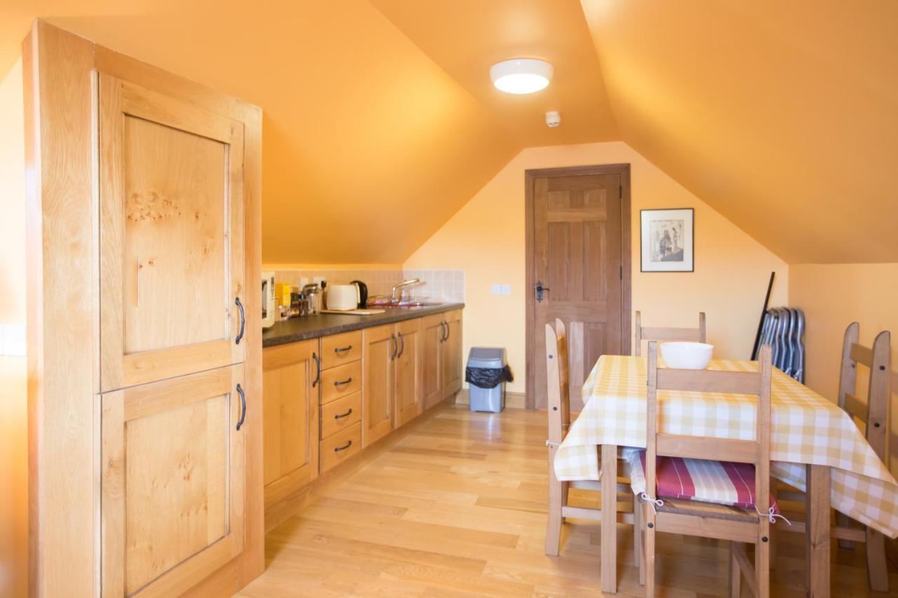 Mount Brandon Hostel Cloghane Exterior photo